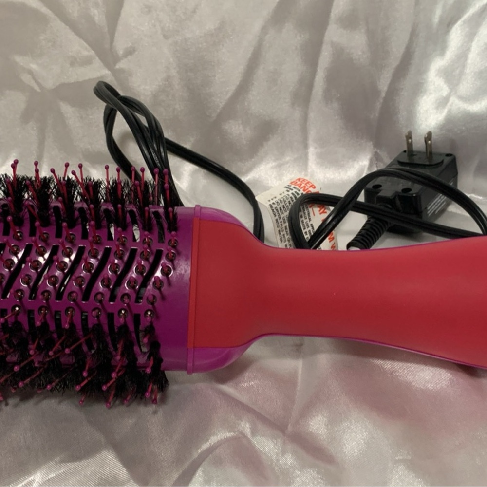 *SOLD* BedHead Blowdryer Brush